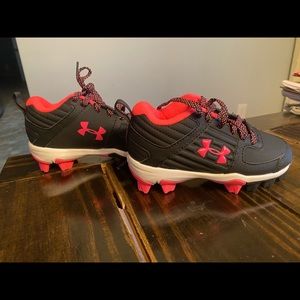 Under Armour baseball cleats size toddler 10